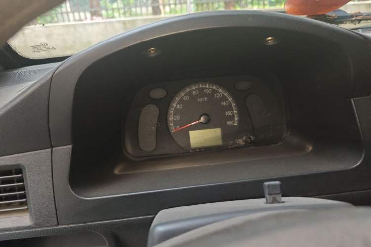 Used Wuling Zhiguang 2013 1.0L Practical Version Instrument Cluster