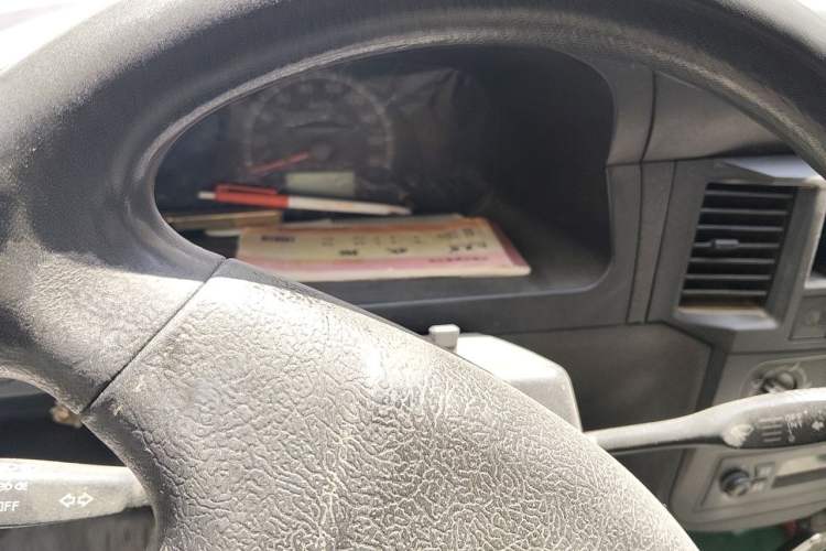 Used Wuling Zhiguang 2013 1.0L Practical Version Instrument Cluster