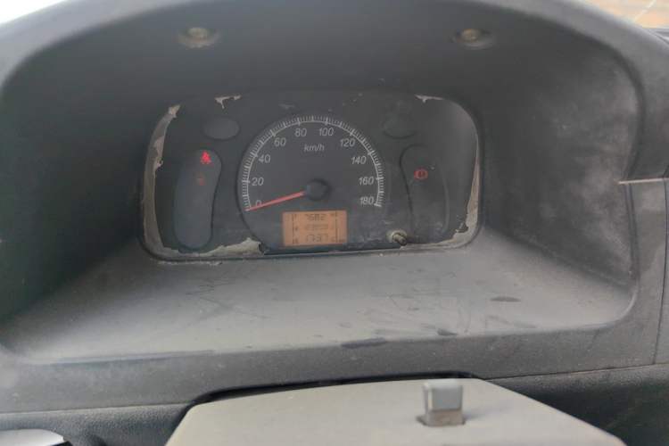 Used Wuling Zhiguang 2013 1.0L Practical Version Instrument Cluster