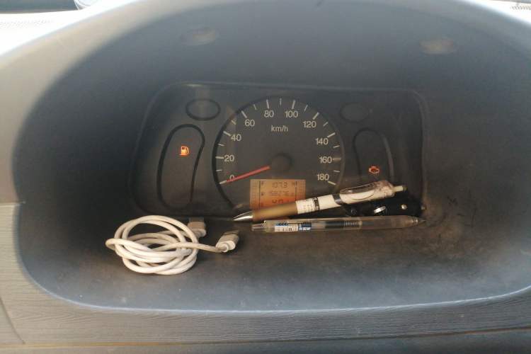 Used Wuling Zhiguang 2013 1.0L Practical Version Instrument Cluster