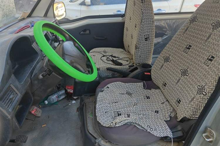 Used Wuling Zhiguang 2013 1.0L Practical Version Left Front Seat