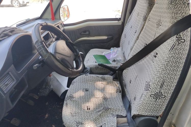Used Wuling Zhiguang 2013 1.0L Base Version Left Front Seat
