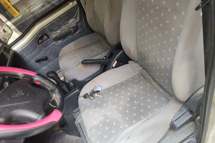 Used Wuling Zhiguang 2013 1.0L Practical Version Left Front Seat