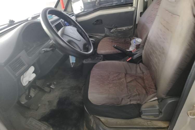 Used Wuling Zhiguang 2013 1.0L Base Version Left Front Seat