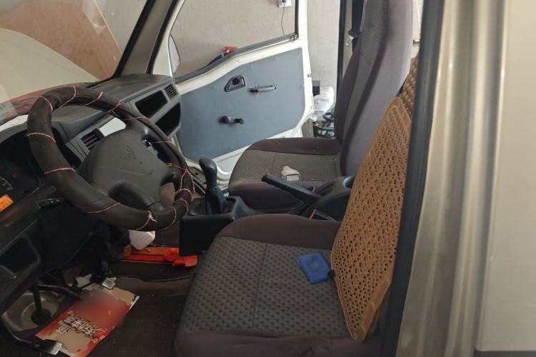 Used Wuling Zhiguang 2013 1.0L Practical Version Left Front Seat