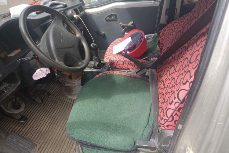Used Wuling Zhiguang 2013 1.0L Practical Version Left Front Seat