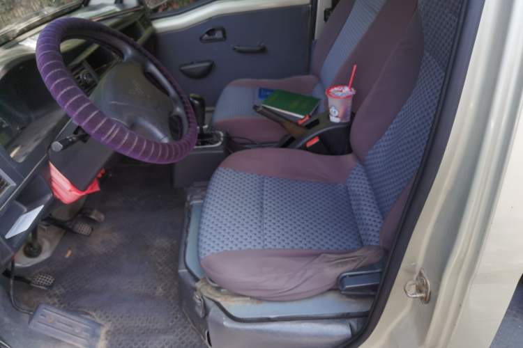 Used Wuling Zhiguang 2013 1.0L Practical Version Left Front Seat