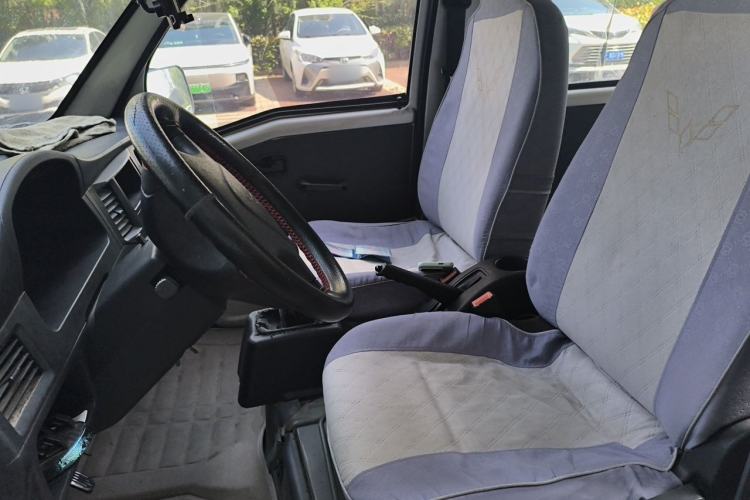 Used Wuling Zhiguang 2013 1.0L Practical Version Left Front Seat
