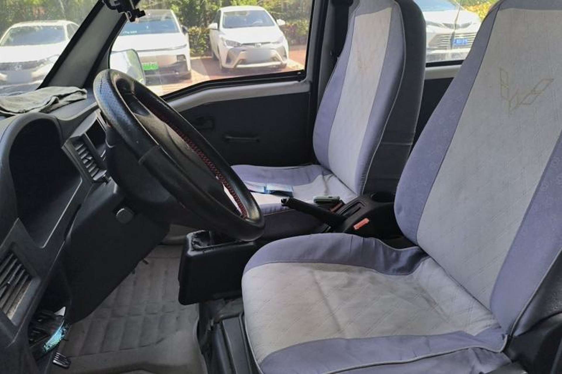 Used Wuling Zhiguang 2013 1.0L Practical Version Left Front Seat