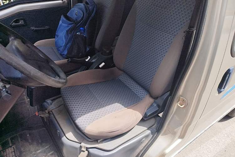 Used Wuling Zhiguang 2013 1.0L Base Version Left Front Seat