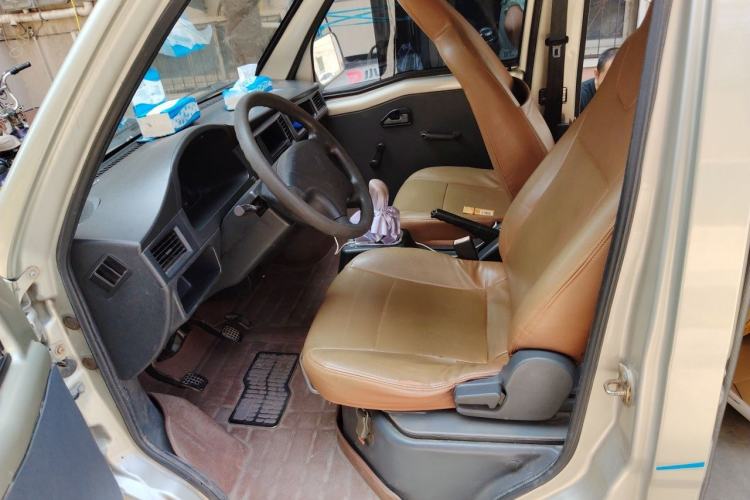 Used Wuling Zhiguang 2013 1.0L Base Version Left Front Seat