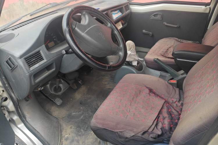 Used Wuling Zhiguang 2013 1.0L Practical Version Left Front Seat