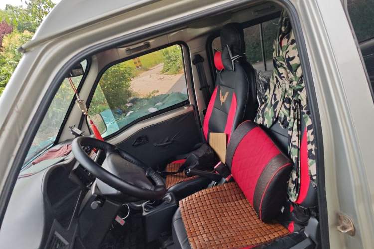 Used Wuling Zhiguang 2013 1.0L Base Version Left Front Seat