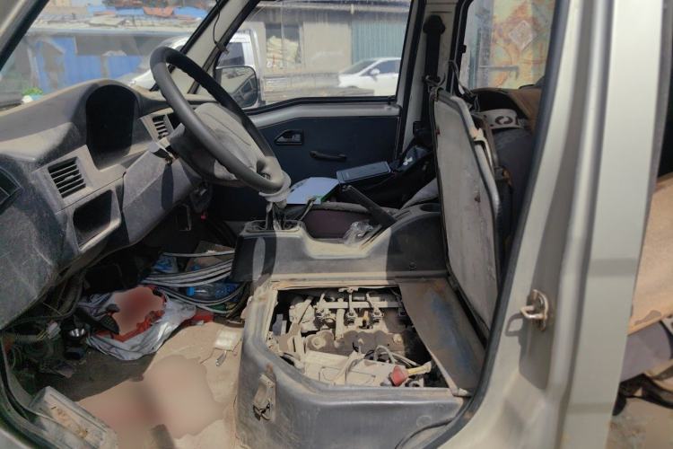 Used Wuling Zhiguang 2013 1.0L Practical Version Left Front Seat
