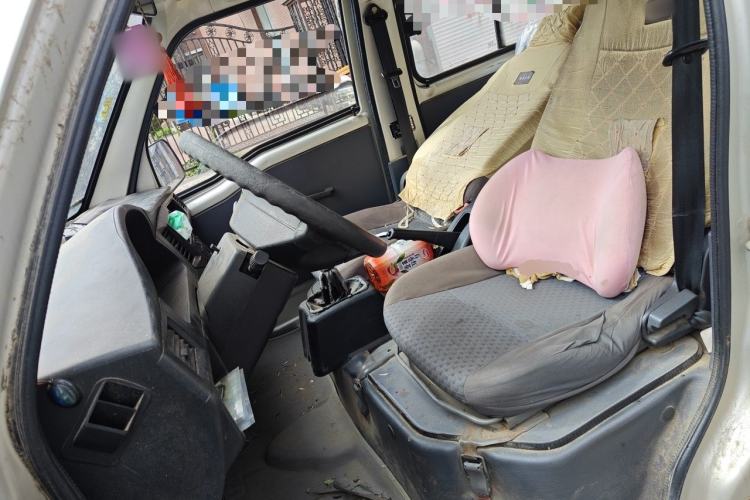 Used Wuling Zhiguang 2013 1.0L Practical Version Left Front Seat