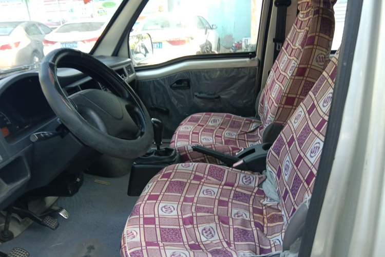 Used Wuling Zhiguang 2013 1.0L Base Version Left Front Seat