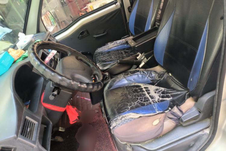 Used Wuling Zhiguang 2013 1.0L Practical Version Left Front Seat