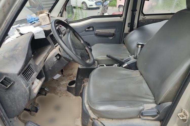 Used Wuling Zhiguang 2013 1.0L Base Version Left Front Seat