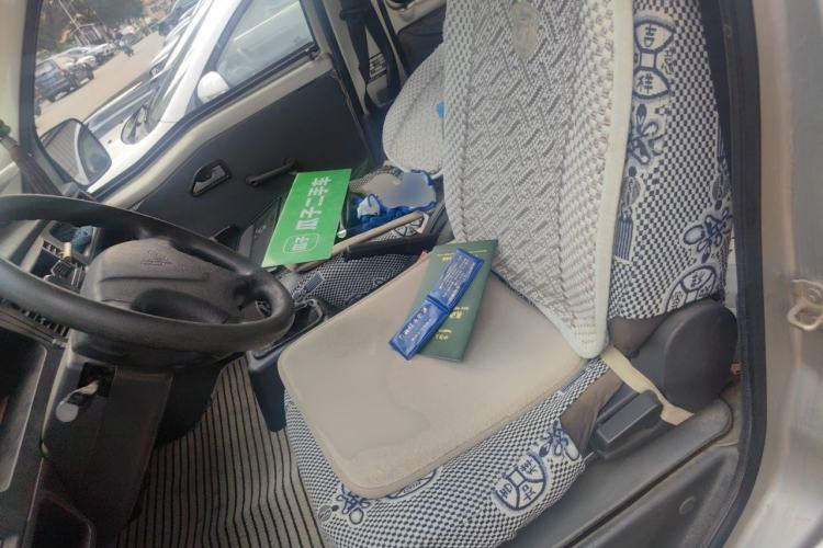 Used Wuling Zhiguang 2013 1.0L Base Version Left Front Seat