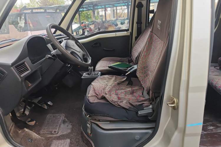 Used Wuling Zhiguang 2013 1.0L Practical Version Left Front Seat