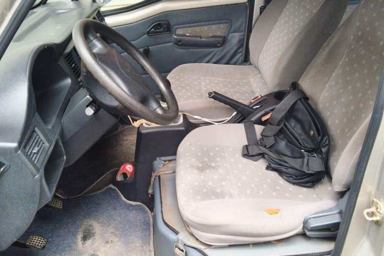 Used Wuling Zhiguang 2013 1.0L Practical Version Left Front Seat