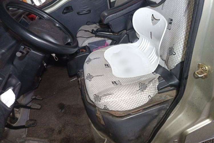 Used Wuling Zhiguang 2013 1.0L Practical Version Left Front Seat