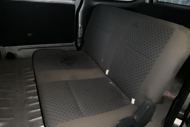 Used Wuling Zhiguang 2013 1.0L Practical Version Left Rear Seat