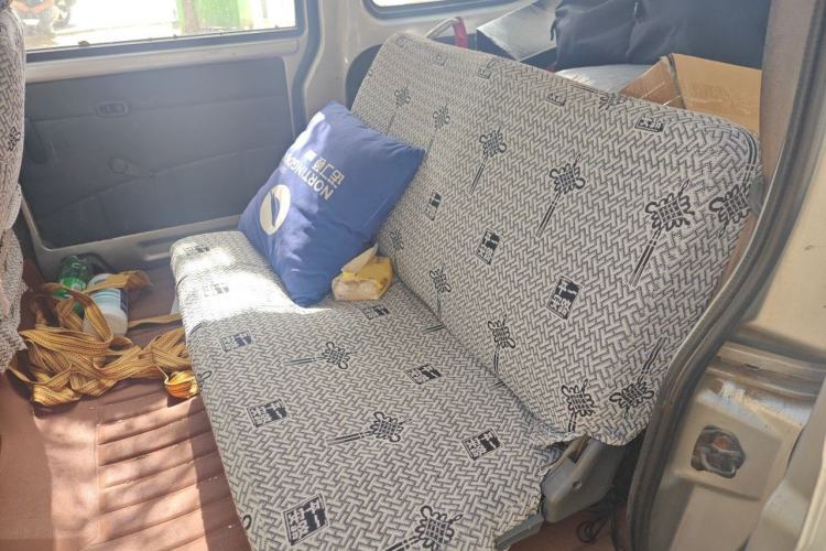 Used Wuling Zhiguang 2013 1.0L Practical Version Left Rear Seat