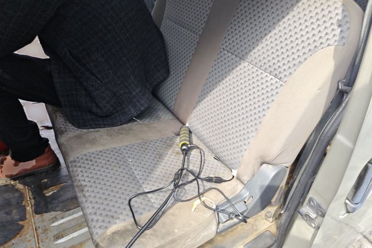 Used Wuling Zhiguang 2013 1.0L Practical Version Left Rear Seat