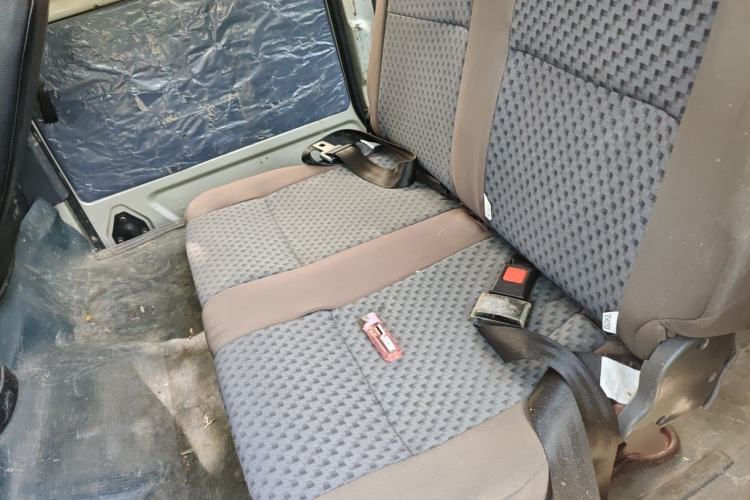 Used Wuling Zhiguang 2013 1.0L Practical Version Left Rear Seat