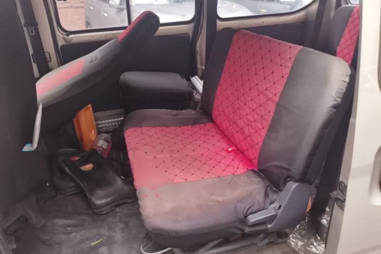 Used Wuling Zhiguang 2013 1.0L Practical Version Left Rear Seat