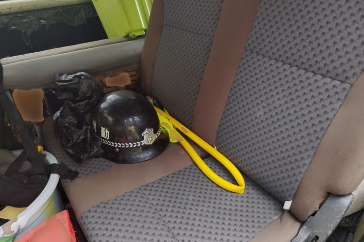 Used Wuling Zhiguang 2013 1.0L Practical Version Left Rear Seat