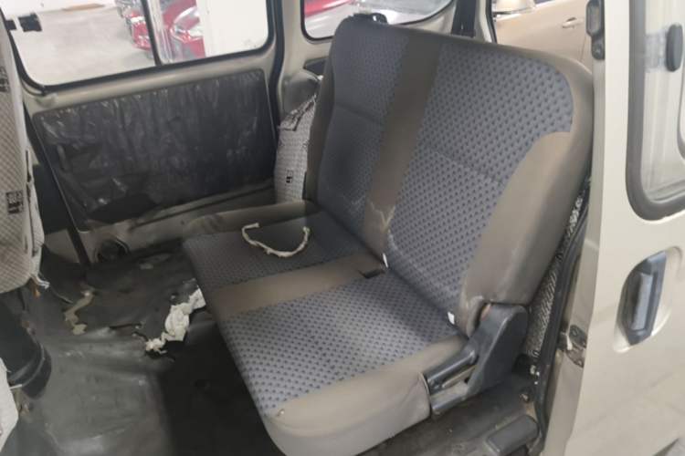 Used Wuling Zhiguang 2013 1.0L Practical Version Left Rear Seat