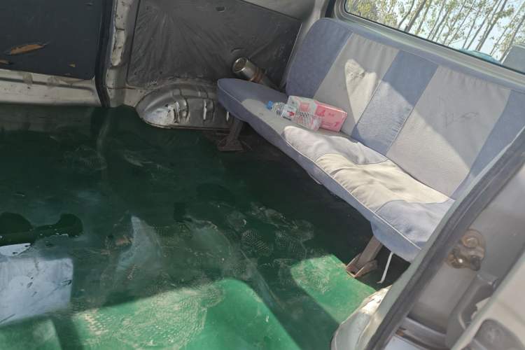 Used Wuling Zhiguang 2013 1.0L Practical Version Left Rear Seat