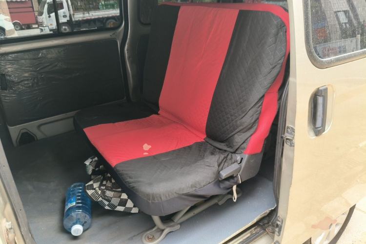 Used Wuling Zhiguang 2013 1.0L Practical Version Left Rear Seat