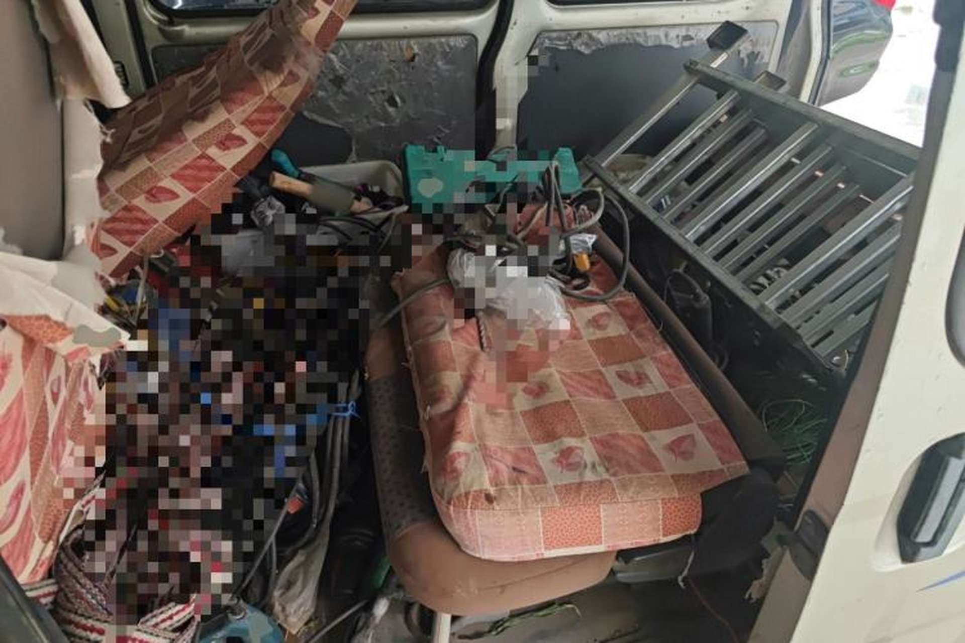 Used Wuling Zhiguang 2013 1.0L Practical Version Left Rear Seat