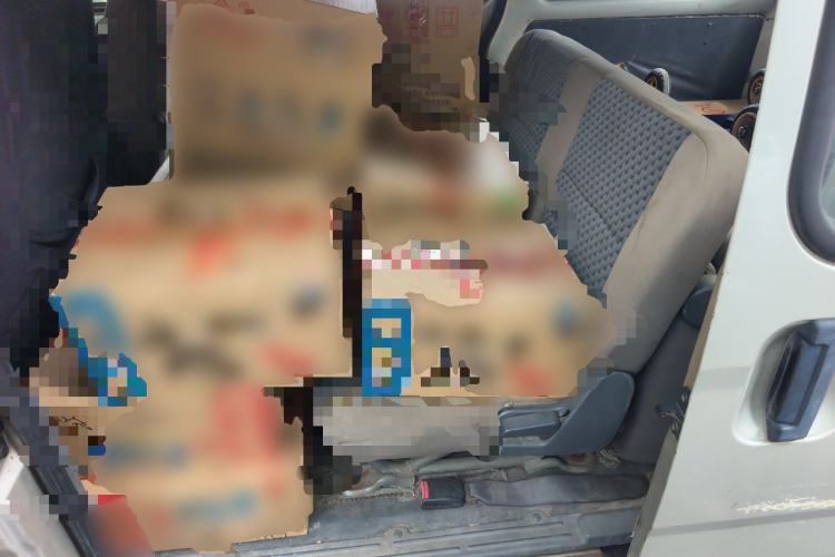 Used Wuling Zhiguang 2013 1.0L Practical Version Left Rear Seat