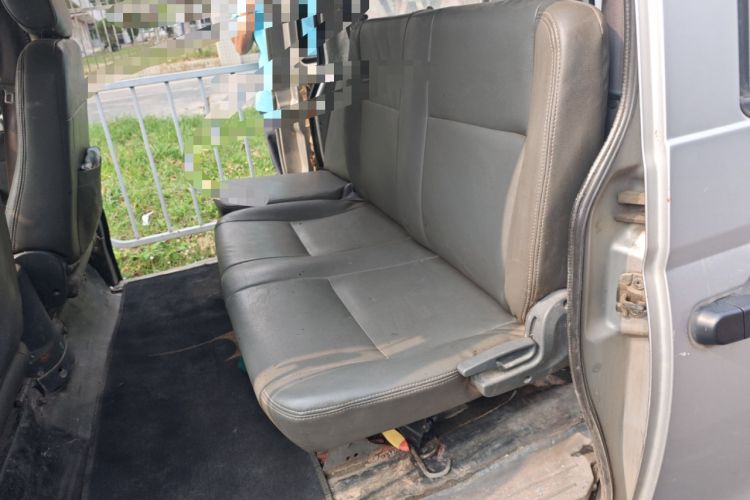 Used Wuling Zhiguang 2013 1.0L Practical Version Left Rear Seat