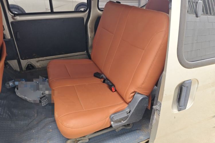 Used Wuling Zhiguang 2013 1.0L Practical Version Left Rear Seat