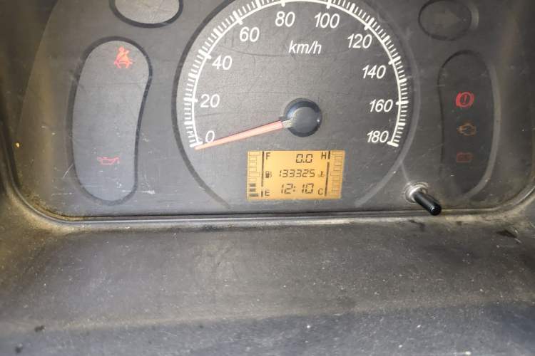 Used Wuling Zhiguang 2013 1.0L Practical Version Odometer Close Up