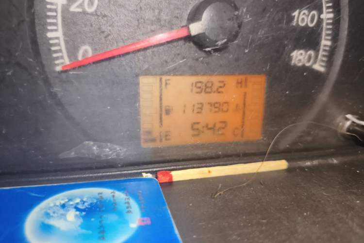 Used Wuling Zhiguang 2013 1.0L Practical Version Odometer Close Up