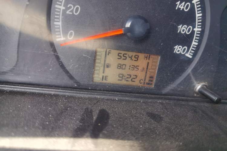 Used Wuling Zhiguang 2013 1.0L Practical Version Odometer Close Up