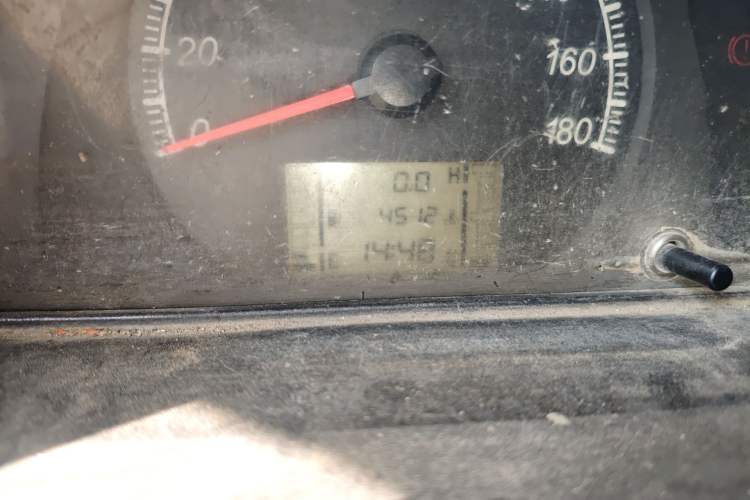 Used Wuling Zhiguang 2013 1.0L Practical Version Odometer Close Up