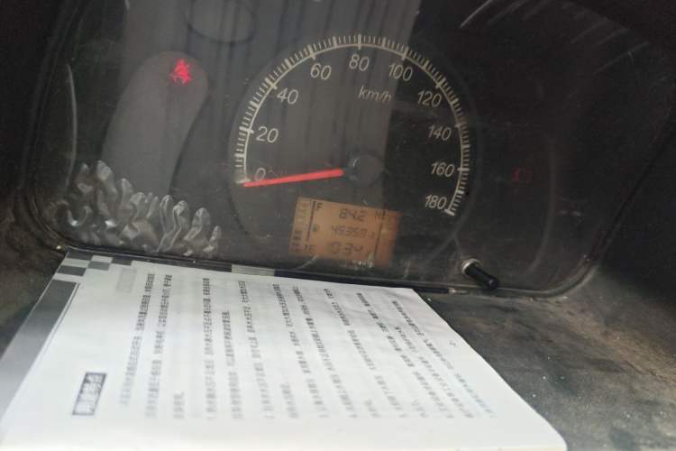 Used Wuling Zhiguang 2013 1.0L Practical Version Odometer Close Up