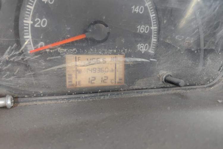 Used Wuling Zhiguang 2013 1.0L Practical Version Odometer Close Up