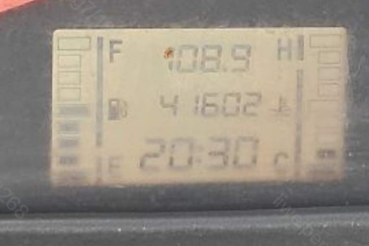 Used Wuling Zhiguang 2013 1.0L Practical Version Odometer Close Up