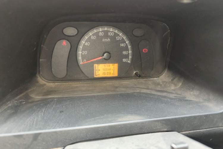 Used Wuling Zhiguang 2013 1.0L Practical Version Odometer Close Up