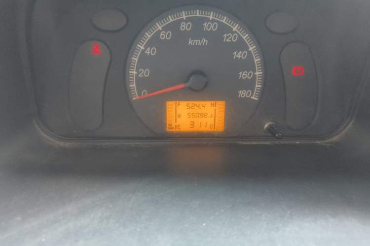 Used Wuling Zhiguang 2013 1.0L Practical Version Odometer Close Up