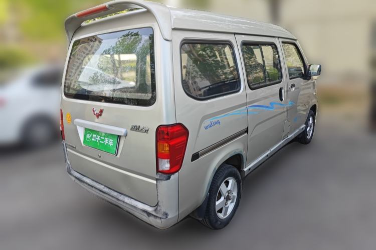 Used Wuling Zhiguang 2013 1.0L Practical Version Rear Right 45 Deg