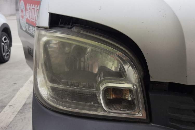 Used Wuling Zhiguang 2013 1.0L Base Version Right Front Headlight